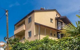 Apartmani Tena