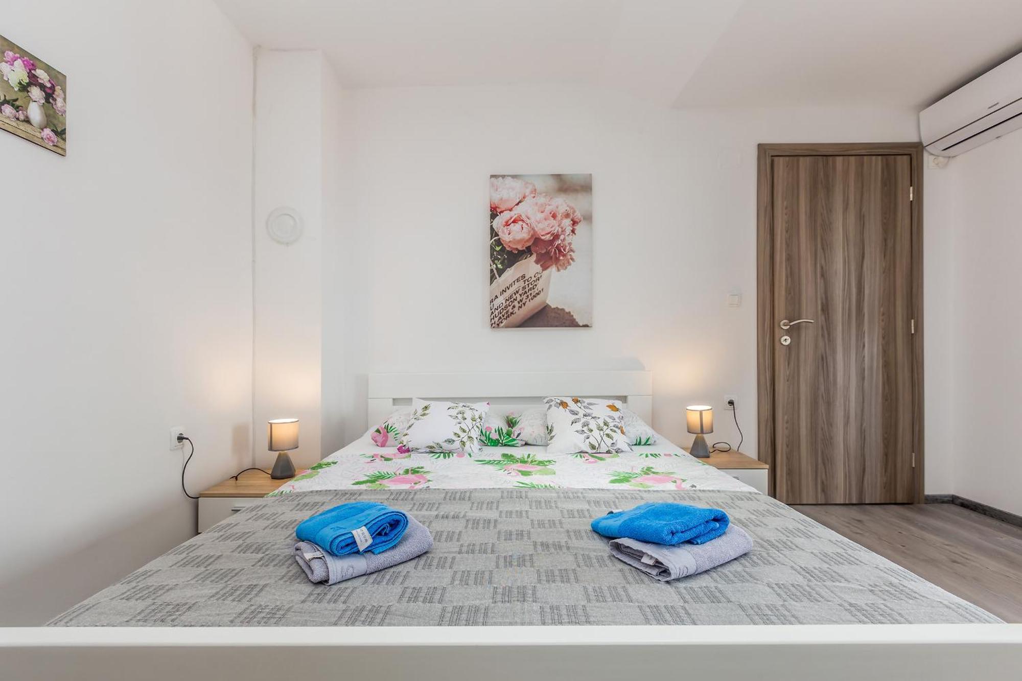 Apartmani Tena Njivice Exteriér fotografie