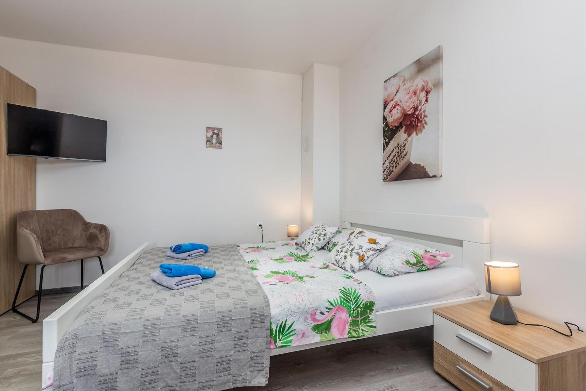 Apartmani Tena Njivice Exteriér fotografie