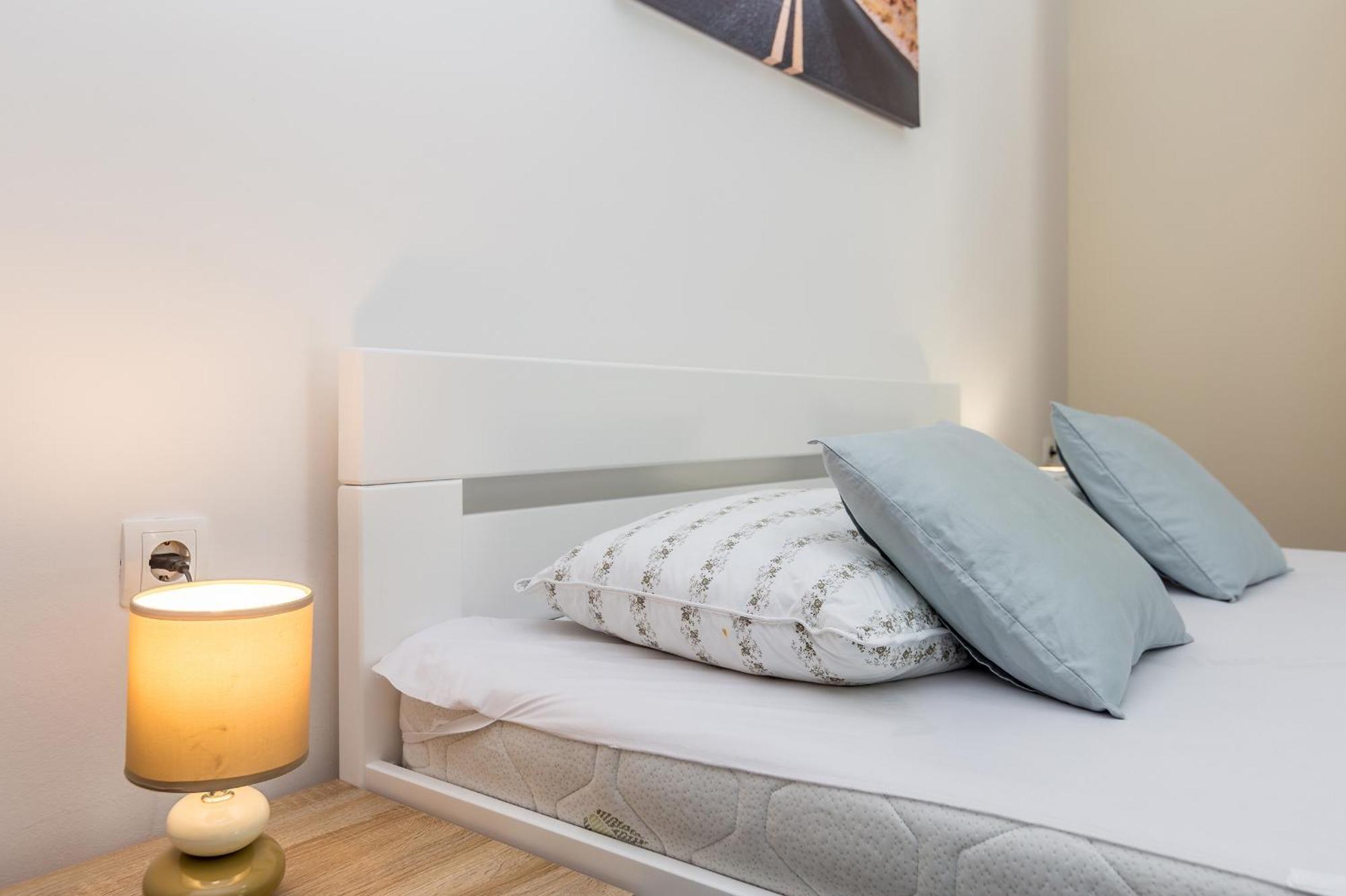 Apartmani Tena Njivice Exteriér fotografie