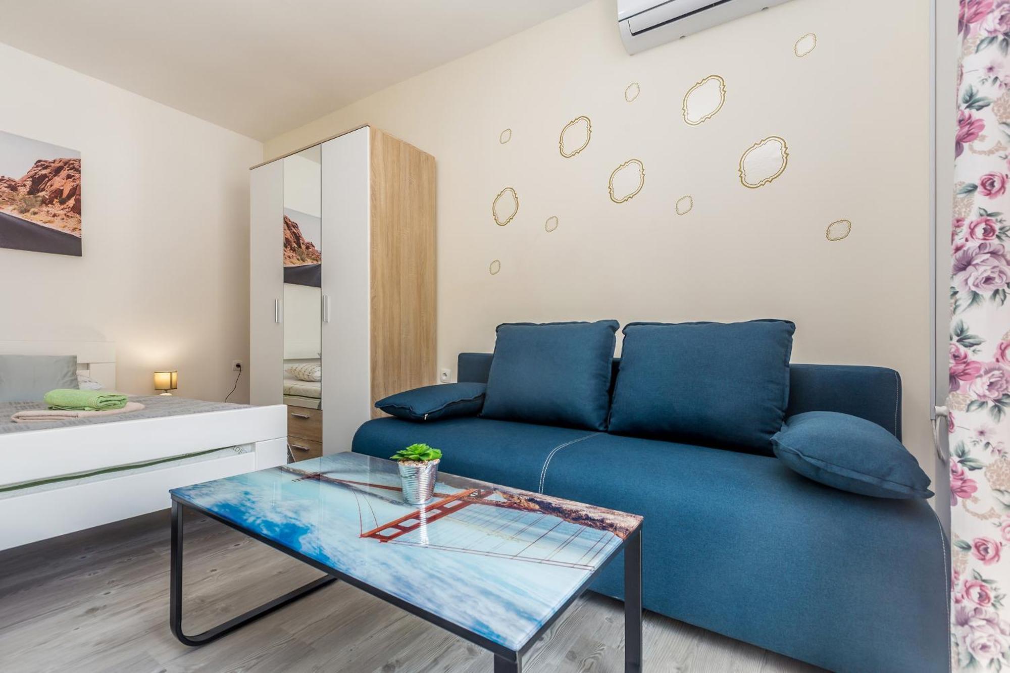 Apartmani Tena Njivice Exteriér fotografie