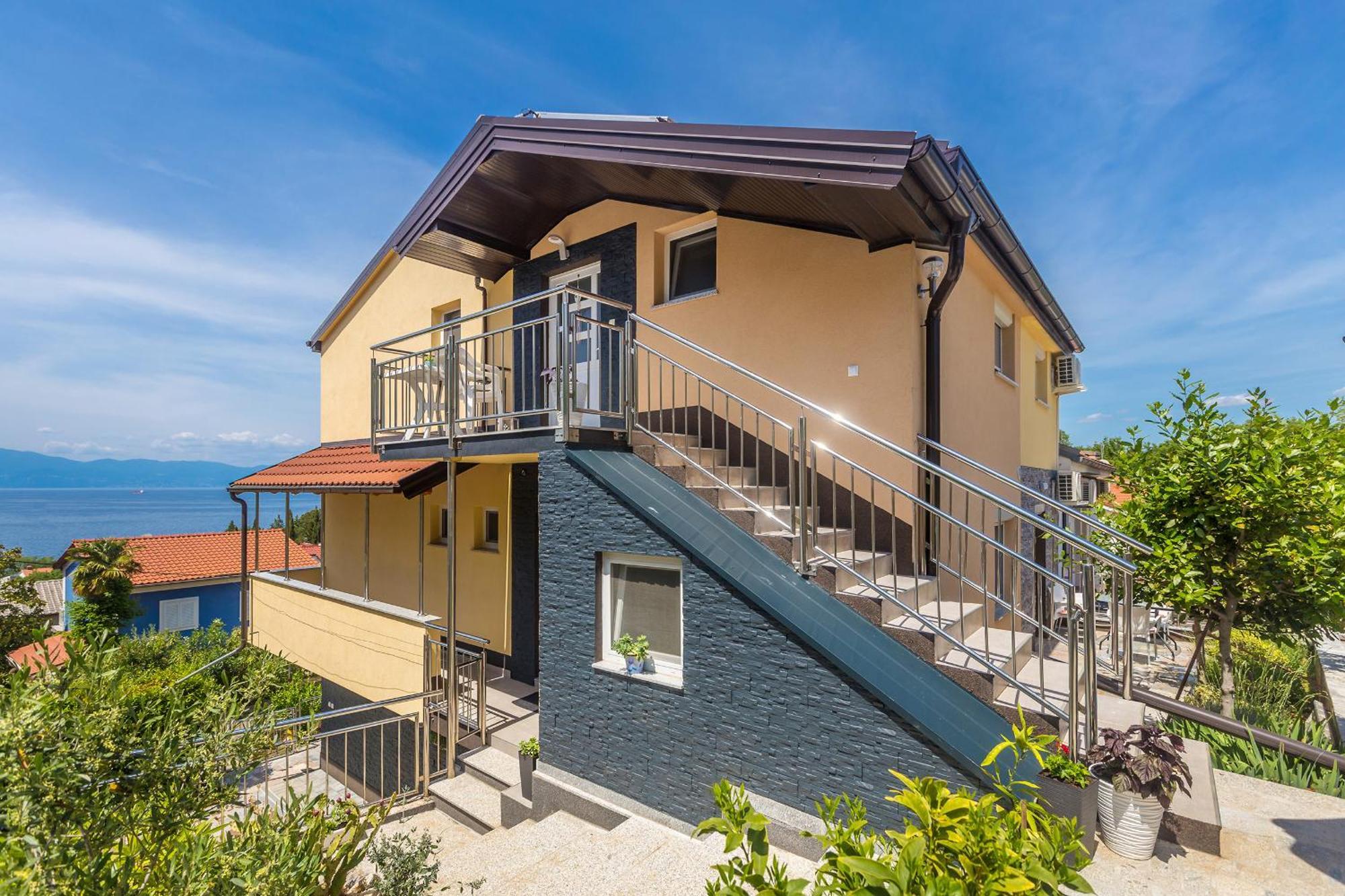 Apartmani Tena Njivice Exteriér fotografie